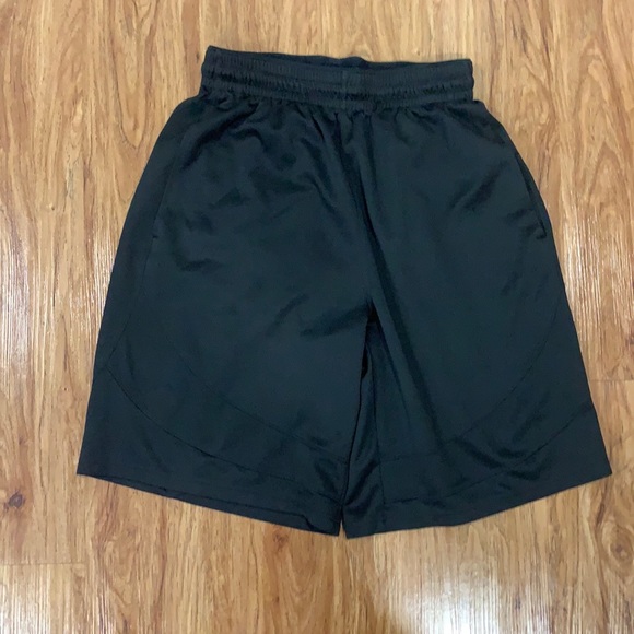 Black men Short Size M - Picture 1 of 2